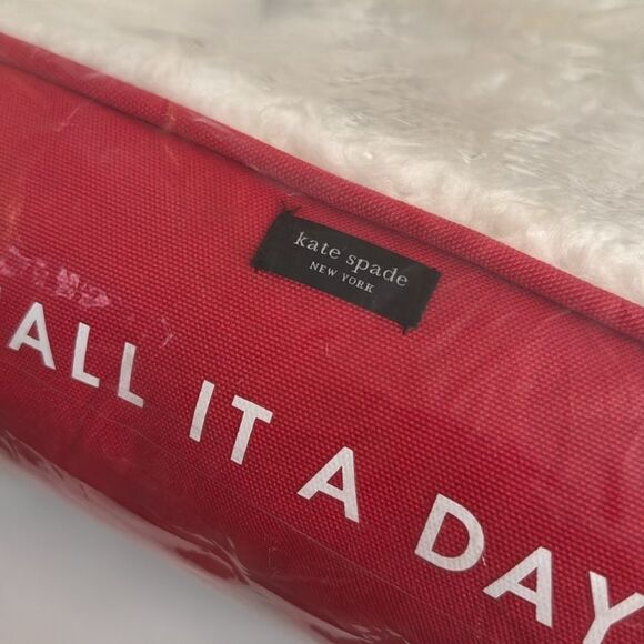 Kate Spade Call It A Day Large Dog Pet Bed NWT - Picture 5 of 7